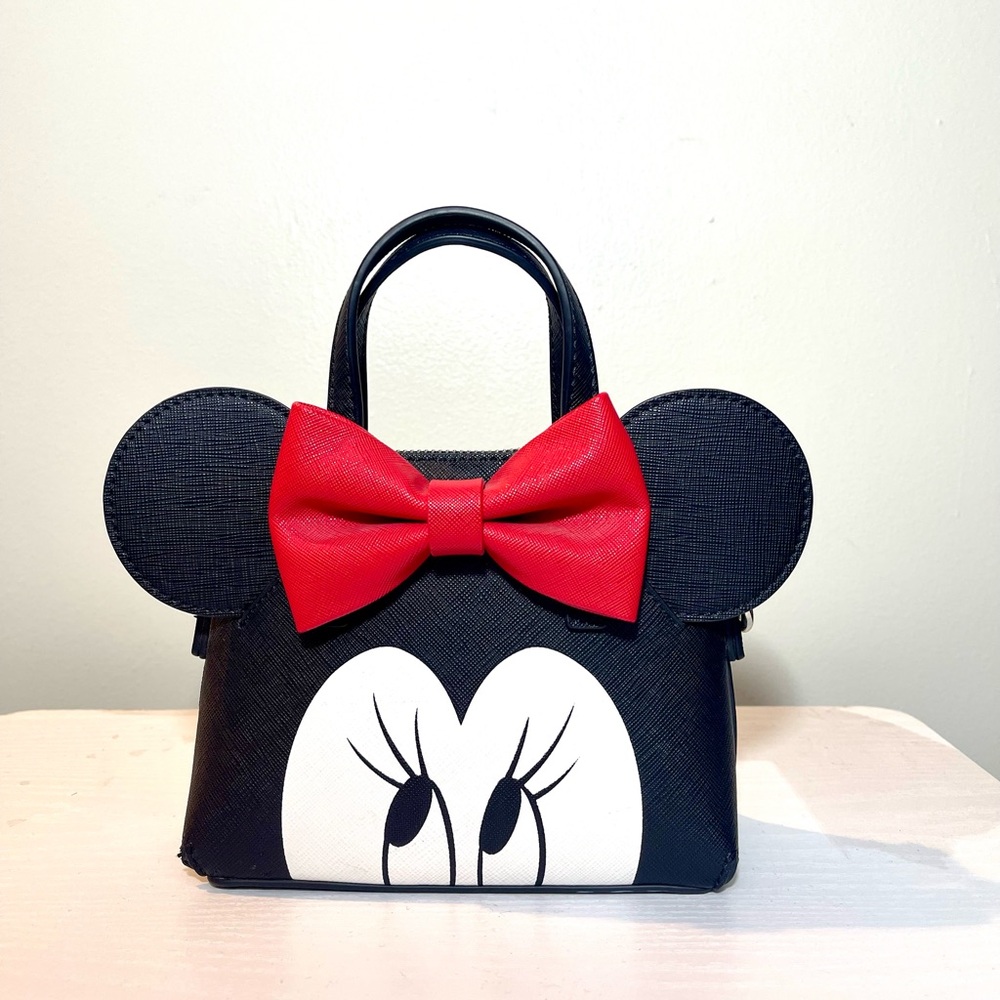 Loungefly Minnie Mouse Crossbody Bag